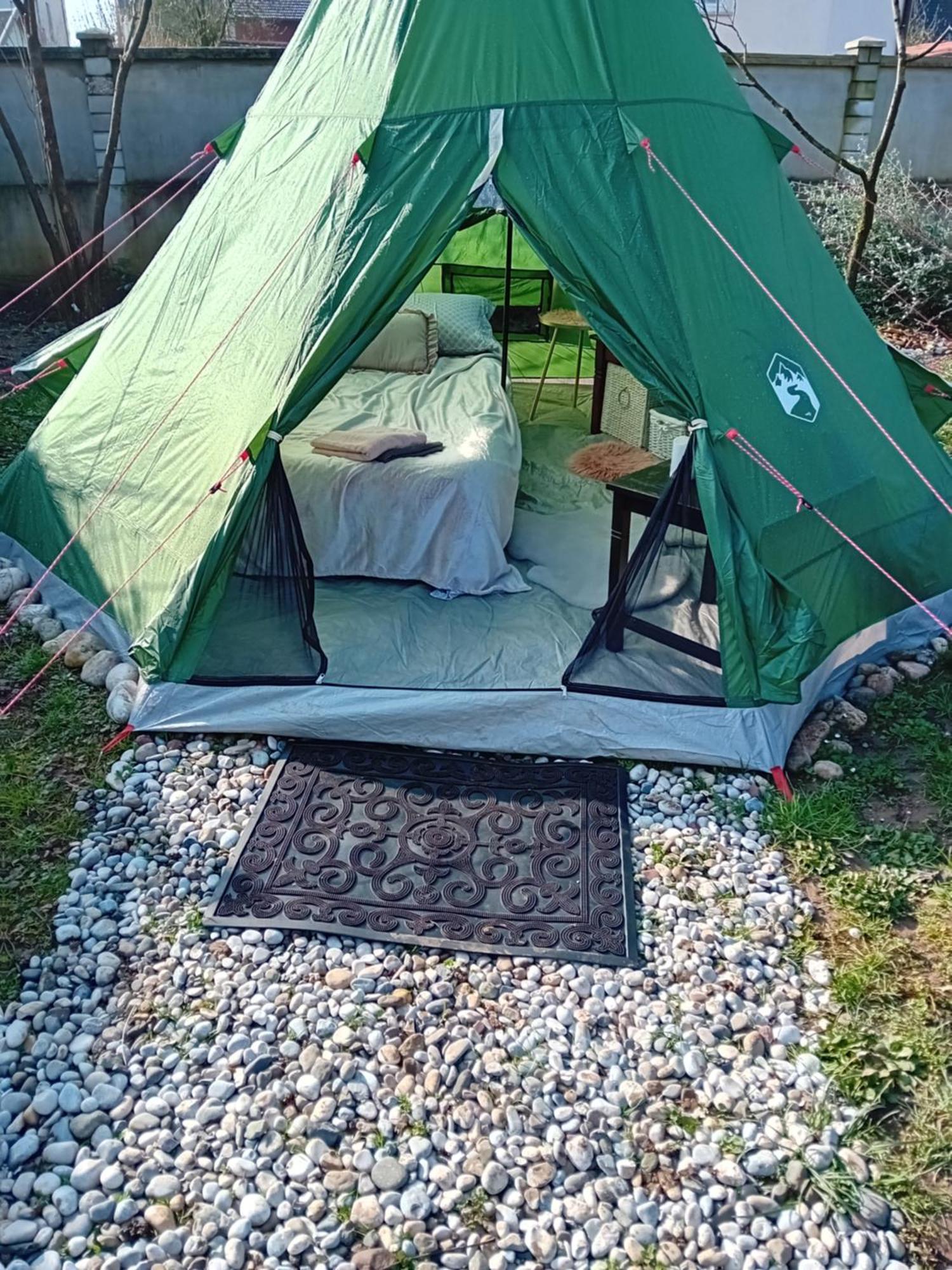 Indian Tent Tipi In Shared Lot And Shared Bathroom Mrse Extérieur photo